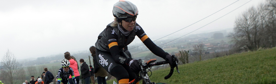 No luck for Wiggle Honda in a crash-marred Omloop Het Nieuwsblad
