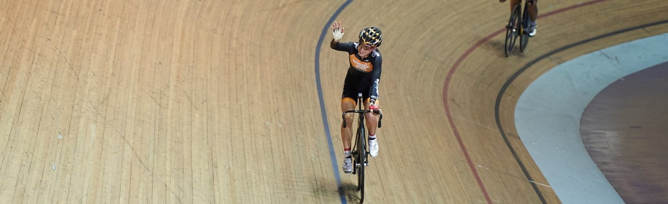 Laura Trott And Wiggle Honda Dominate Another Manchester Revolution