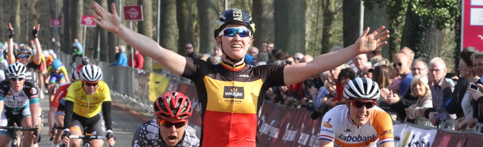 Jolien D’hoore wins again in Energiewacht Tour Stage One