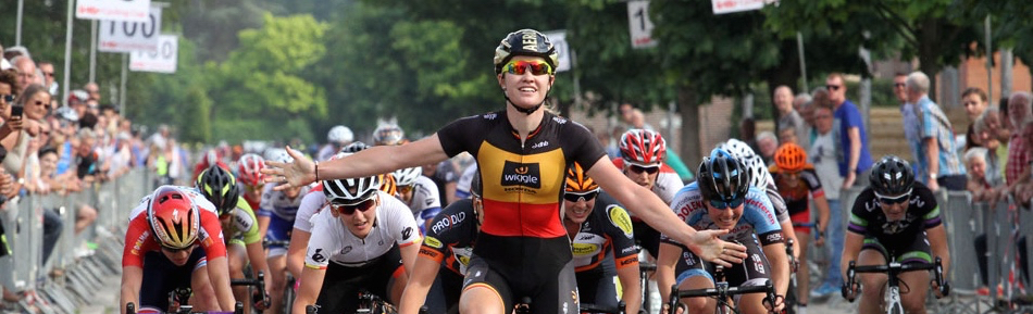 Jolien D’hoore makes a triumphant return at the Antwerp Diamond Tour