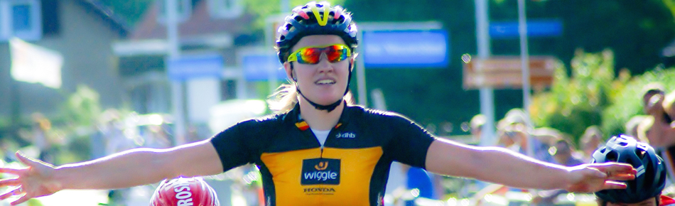 Jolien D’hoore wins BeNe Ladies Tour opening stage in a four-rider breakaway